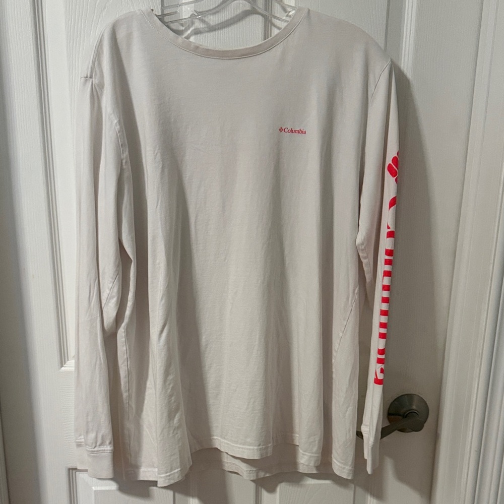 Columbia Women's Off-White Long Sleeve Tee with Pink Details. Size XXL.